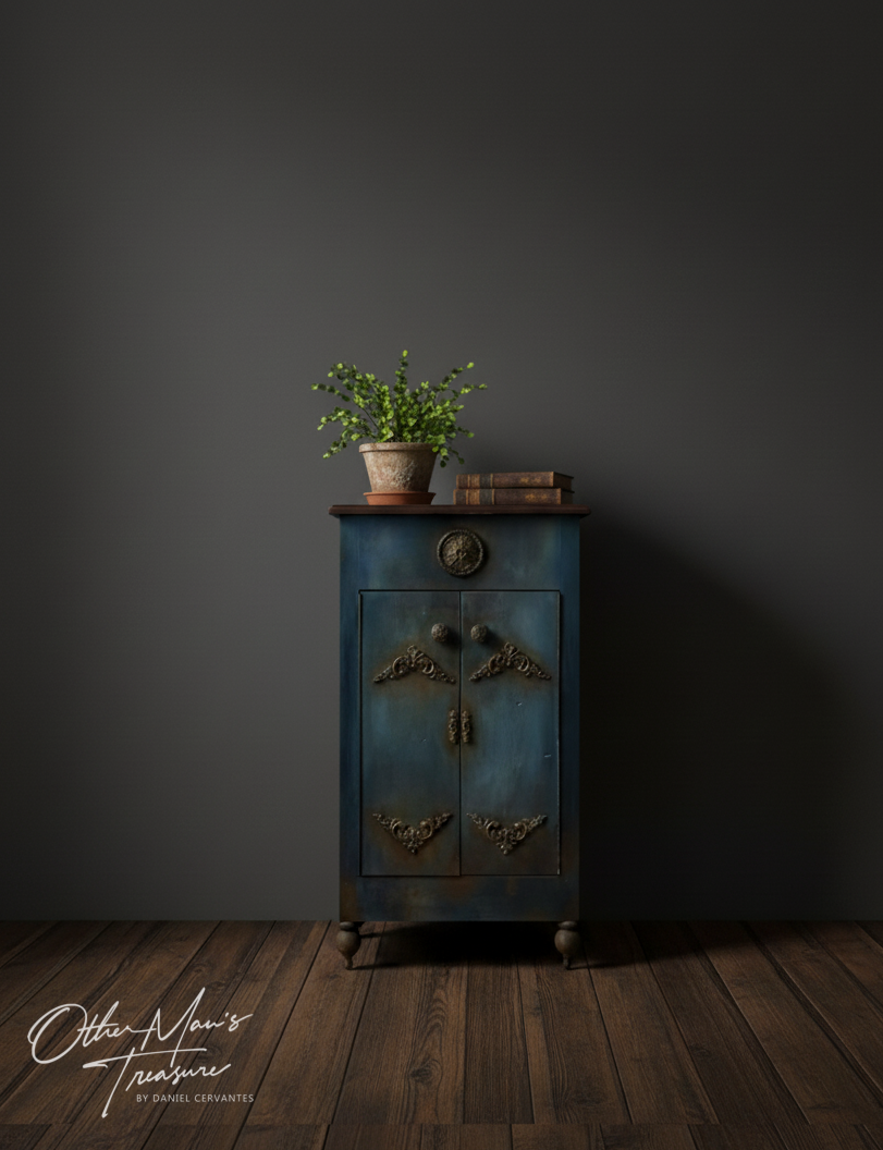 Storage / Liquor Cabinet