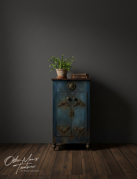 Storage / Liquor Cabinet